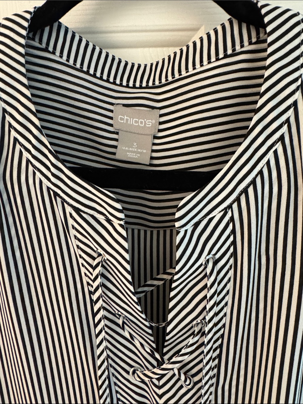 Chico's Black and White Stripe Tunic Top with Lace-Up Neck - Size 3 - Picture 2 of 4